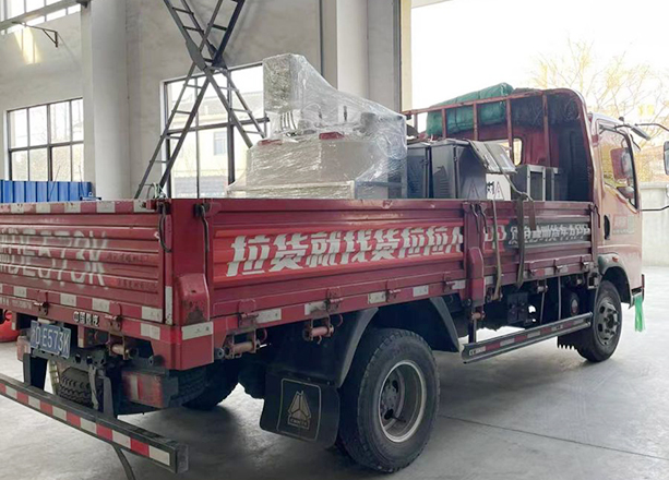 江苏扬州专车直达全自动加药装置一套